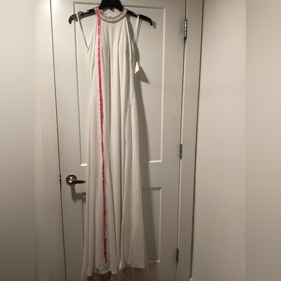 Ieena MacDuggal Beaded Halter Jersey Evening Gown Size 6 - Picture 4 of 10